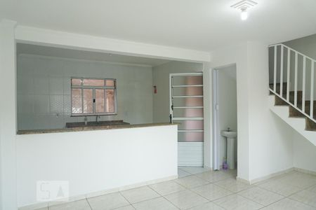 Sala de casa à venda com 2 quartos, 65m² em Vila Nhocuné, São Paulo