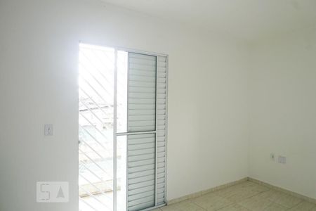 Suíte 1 de casa à venda com 2 quartos, 65m² em Vila Nhocuné, São Paulo