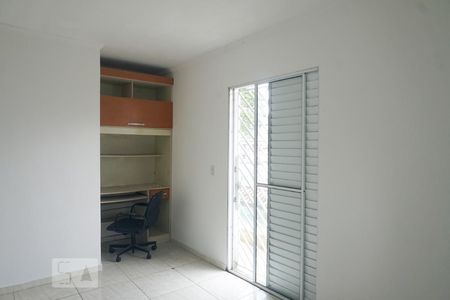 Suíte 1 de casa à venda com 2 quartos, 65m² em Vila Nhocuné, São Paulo