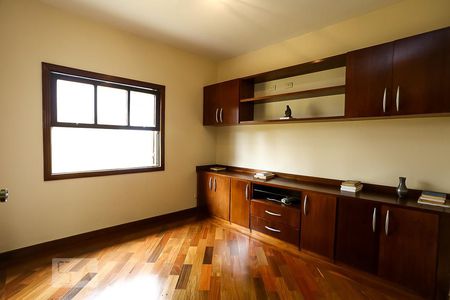 Quarto de casa de condomínio para alugar com 4 quartos, 250m² em Morumbi, São Paulo