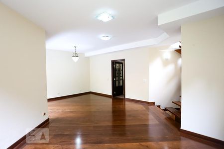 Sala de casa de condomínio à venda com 4 quartos, 250m² em Morumbi, São Paulo