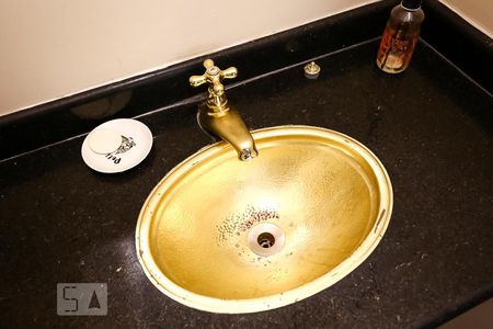 Lavabo de casa de condomínio à venda com 4 quartos, 250m² em Morumbi, São Paulo