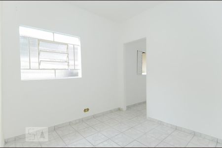 Sala de casa para alugar com 1 quarto, 60m² em Jardim Jovaia, Guarulhos