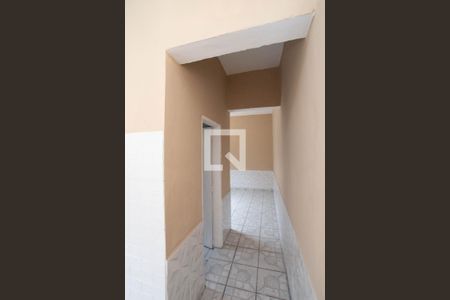 Corredor de casa para alugar com 1 quarto, 60m² em Jardim Jovaia, Guarulhos