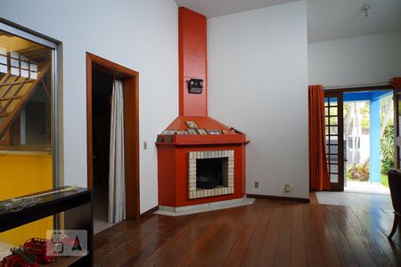 Sala de casa à venda com 1 quarto, 100m² em Passo D’areia, Porto Alegre