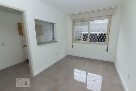 Sala de apartamento para alugar com 1 quarto, 45m² em Jardim do Salso, Porto Alegre