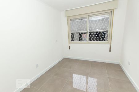 Quarto de apartamento para alugar com 1 quarto, 45m² em Jardim do Salso, Porto Alegre