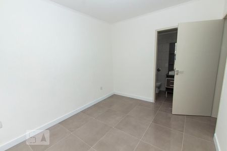 Quarto de apartamento para alugar com 1 quarto, 45m² em Jardim do Salso, Porto Alegre