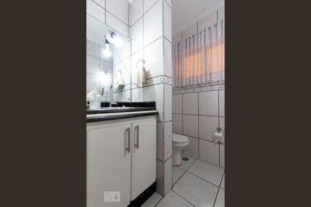 Lavabo de casa para alugar com 3 quartos, 276m² em Vila Jacuí, São Paulo