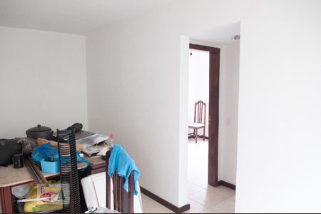 Sala de apartamento para alugar com 2 quartos, 48m² em Pechincha, Rio de Janeiro