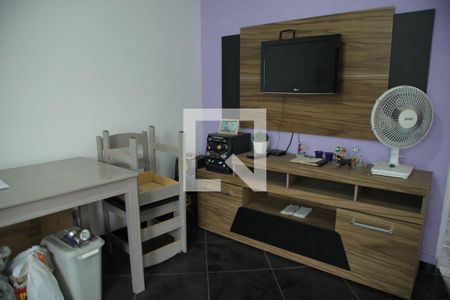 Sala de apartamento à venda com 2 quartos, 68m² em Padroeira, Osasco