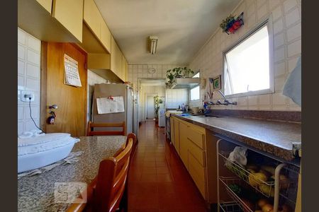 Cozinha de apartamento à venda com 3 quartos, 194m² em Aclimação, São Paulo