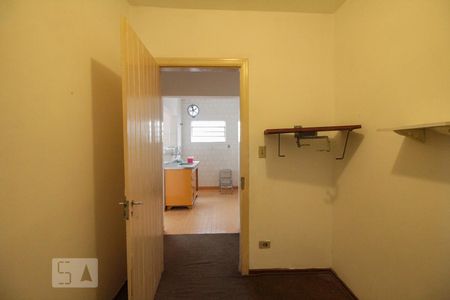 quarto 1 de casa para alugar com 3 quartos, 120m² em Santa Teresinha, São Paulo