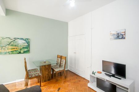 Sala de apartamento para alugar com 1 quarto, 65m² em Copacabana, Rio de Janeiro