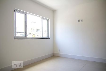 Quarto de apartamento para alugar com 1 quarto, 30m² em Centro, São Gonçalo