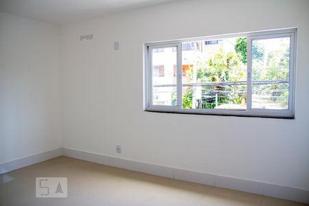 Quarto de apartamento para alugar com 1 quarto, 30m² em Centro, São Gonçalo