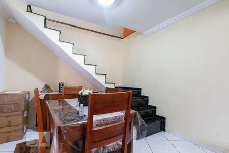 Sala de casa à venda com 3 quartos, 180m² em Vila Taquari, São Paulo