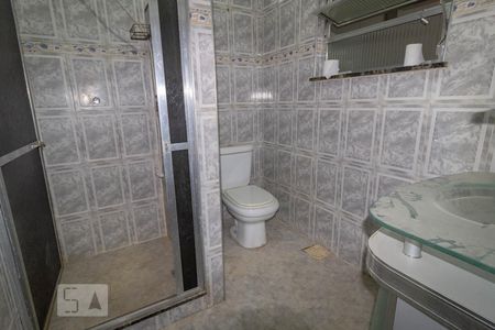 Banheiro de casa para alugar com 2 quartos, 90m² em Vila São Luis, Duque de Caxias