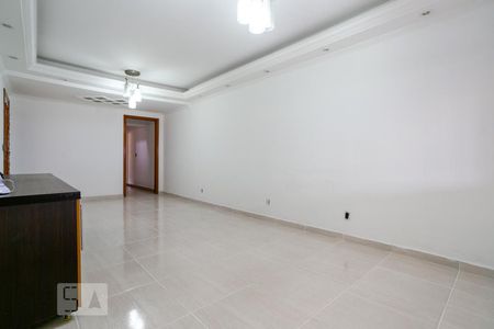 Sala de Estar de casa para alugar com 3 quartos, 290m² em Vila Mangalot, São Paulo