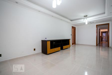 Sala de Estar de casa à venda com 3 quartos, 290m² em Vila Mangalot, São Paulo