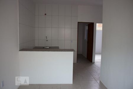 Sala de casa de condomínio para alugar com 2 quartos, 45m² em Vila Campanela, São Paulo