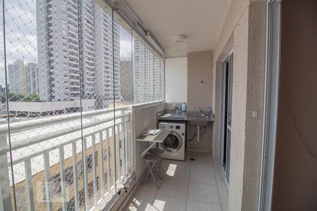 varanda de kitnet/studio para alugar com 1 quarto, 33m² em Santo Amaro, São Paulo