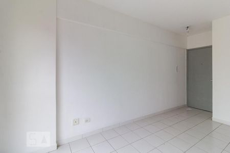 Sala de apartamento para alugar com 1 quarto, 35m² em Indianópolis, São Paulo