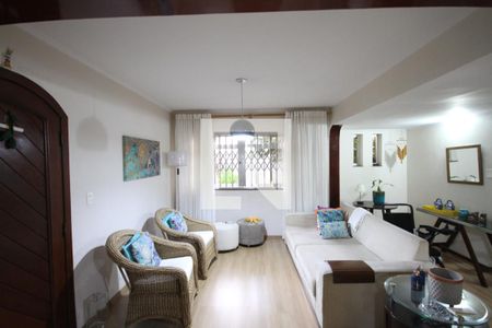 Sala de casa à venda com 3 quartos, 218m² em Jardim da Glória, São Paulo