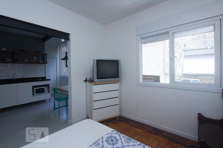 QUARTO de kitnet/studio para alugar com 1 quarto, 30m² em Petrópolis, Porto Alegre