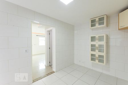 Casa à venda com 135m², 3 quartos e 1 vaga Casa à venda com 135m², 3 quartos e 1 vagaCozinha