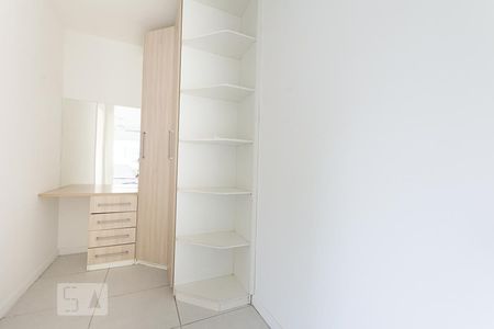suite  de casa à venda com 3 quartos, 135m² em Mata Paca, Niterói