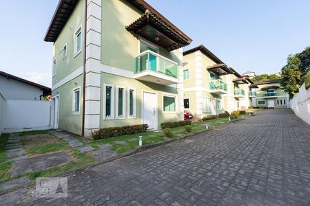 Casa à venda com 135m², 3 quartos e 1 vaga Casa à venda com 135m², 3 quartos e 1 vagaGaragem