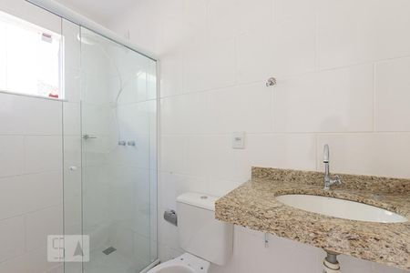 Casa à venda com 135m², 3 quartos e 1 vaga Casa à venda com 135m², 3 quartos e 1 vagaBanheiro da Suite
