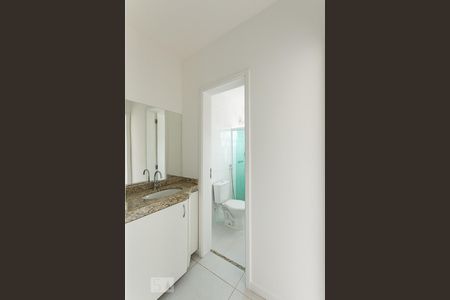 Casa à venda com 135m², 3 quartos e 1 vaga Casa à venda com 135m², 3 quartos e 1 vagaBanheiro social