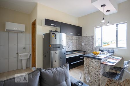 Cozinha de casa para alugar com 1 quarto, 55m² em Umuarama, Osasco