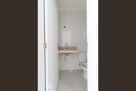 Banheiro de kitnet/studio para alugar com 1 quarto, 30m² em Vila Gustavo, São Paulo