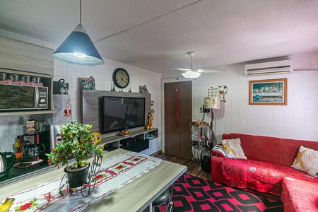Sala e Cozinha de apartamento à venda com 2 quartos, 39m² em Campo Novo, Porto Alegre