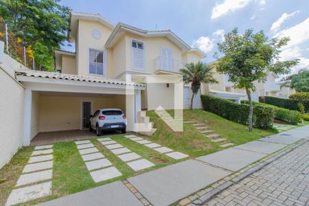 Fachada de casa de condomínio para alugar com 3 quartos, 214m² em Bosque do Vianna, Cotia