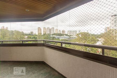 Apartamento para alugar com 4 quartos, 196m² em Jardim Ampliação, São Paulo