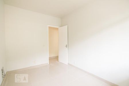 Quarto 1 de apartamento para alugar com 3 quartos, 100m² em Freguesia de Jacarepaguá, Rio de Janeiro