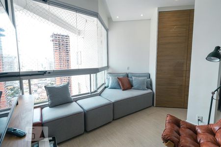 Sala de Estar de apartamento para alugar com 2 quartos, 66m² em Setor Bueno, Goiânia