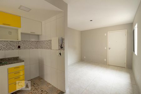 Sala de apartamento para alugar com 2 quartos, 42m² em Campo Grande, Rio de Janeiro