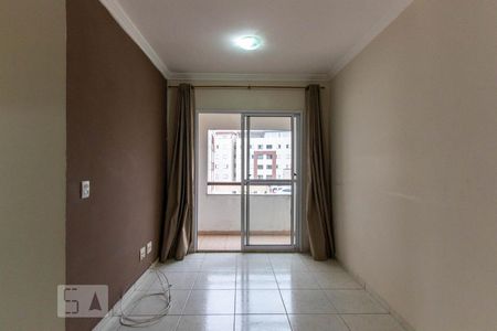 Sala de apartamento para alugar com 2 quartos, 48m² em Jardim Central, Cotia