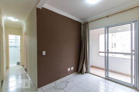 Sala de apartamento para alugar com 2 quartos, 48m² em Jardim Central, Cotia
