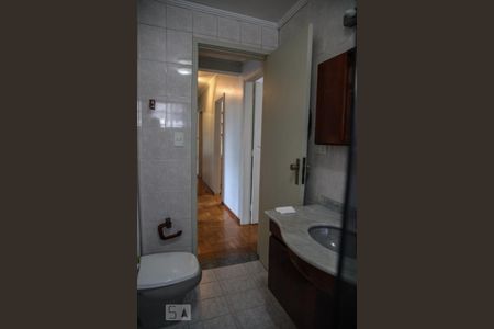 Apartamento à venda com 110m², 4 quartos e 2 vagas Apartamento à venda com 110m², 4 quartos e 2 vagasBanheiro 1