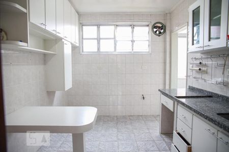 Apartamento à venda com 110m², 4 quartos e 2 vagas Apartamento à venda com 110m², 4 quartos e 2 vagasCozinha