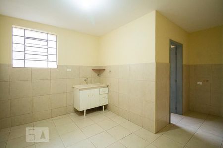 Cozinha  de casa para alugar com 1 quarto, 50m² em Vila Monumento, São Paulo