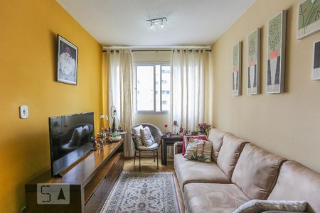 Sala de Estar de apartamento à venda com 3 quartos, 74m² em Jardim Ester Yolanda, São Paulo