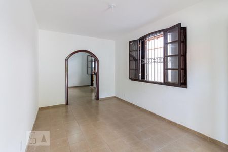 Sala de Estar de casa para alugar com 3 quartos, 170m² em Jardim Sulacap, Rio de Janeiro