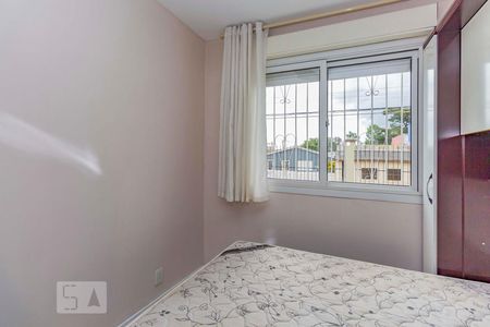 Quarto 2 de apartamento para alugar com 2 quartos, 56m² em Humaitá, Porto Alegre